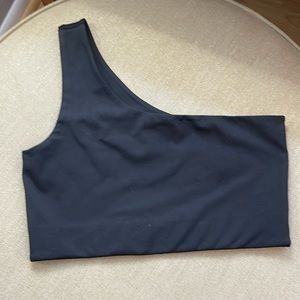One shoulder sports bra